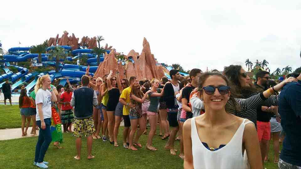 Foto: Esse mundo de gente, é devido à uma festa de intercambistas que ocorreu no parque.