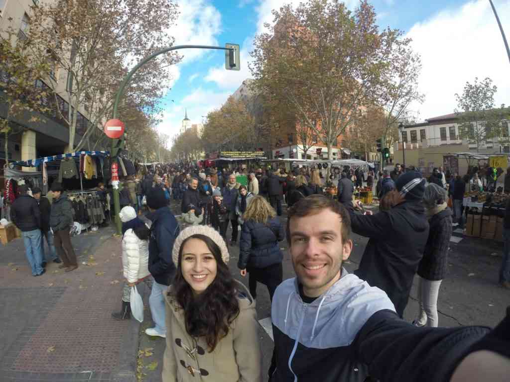 Foto: Fim de uma rua do Mercado de Pulgas.