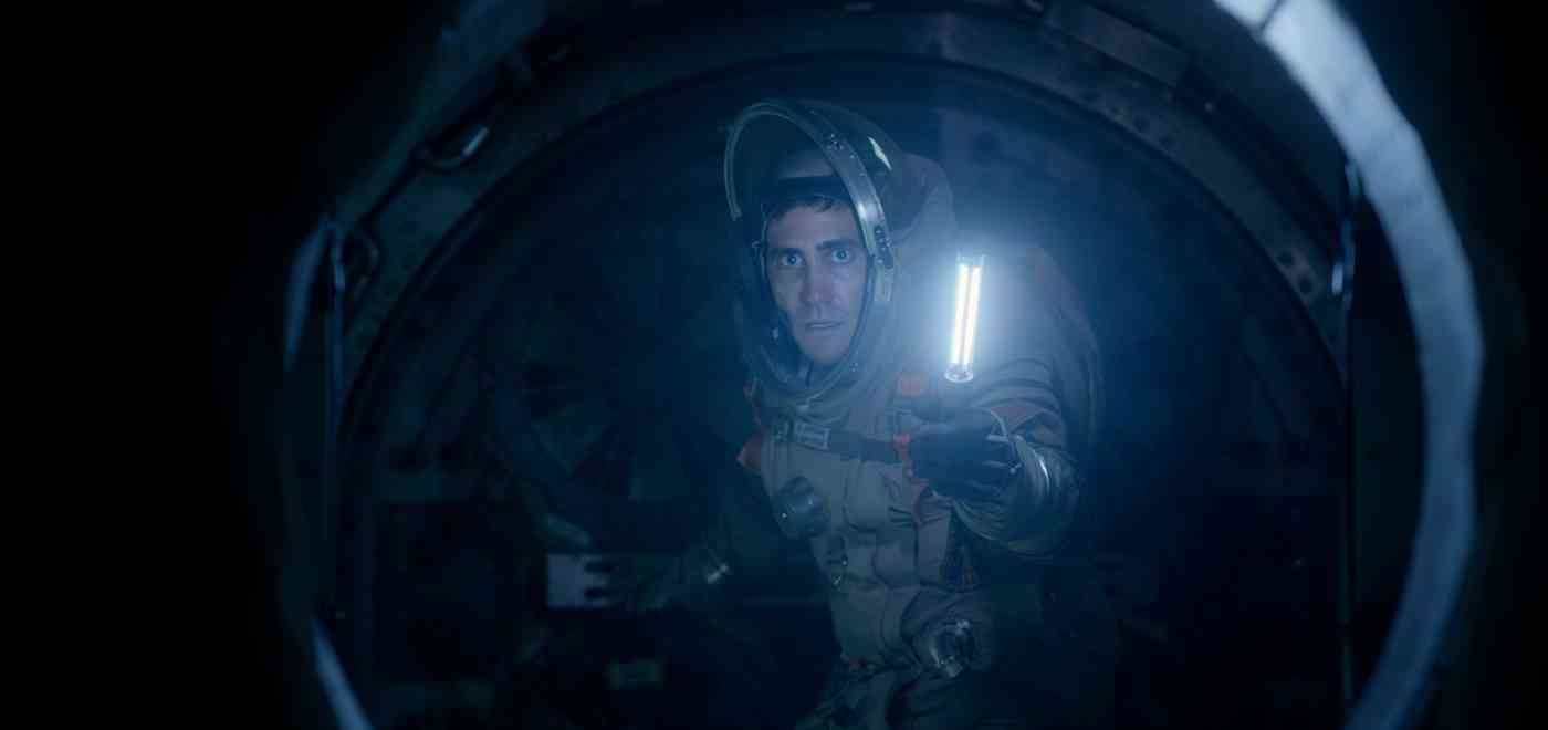 Jake Gyllenhaal no espaço