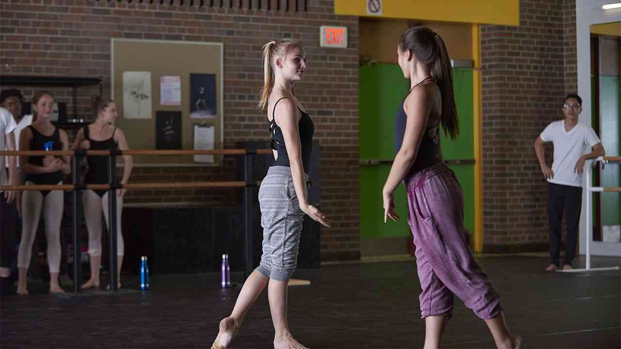 backstage10