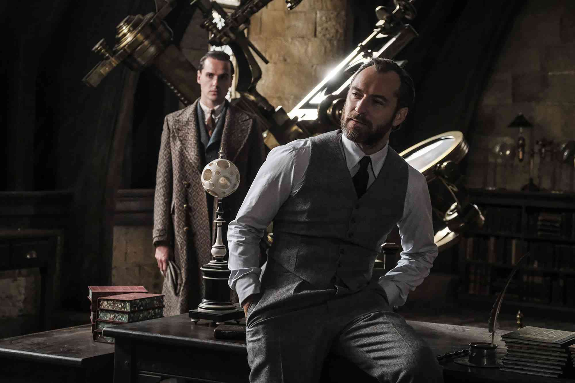 fantastic beasts crimes of grindelwald jude law hi res 1