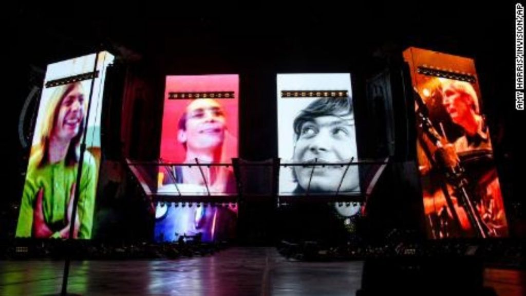 Rolling Stones homenageiam Charlie Watts na retomada da turnê No Filter 1 Design sem nome 6
