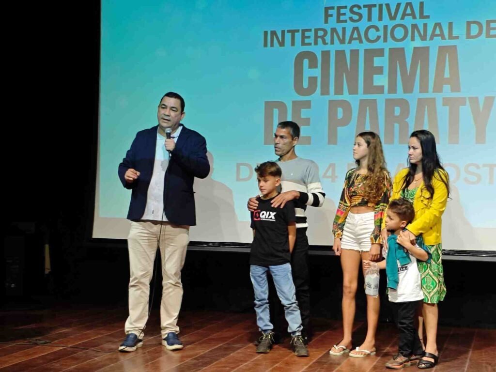 Coletiva do filme Samuel e a Luz