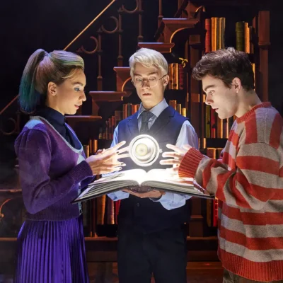 Estreias do Teatro em 2025 | Sucessos da Broadway no Brasil Harry Potter e a Criança Amaldiçoada - Broadway