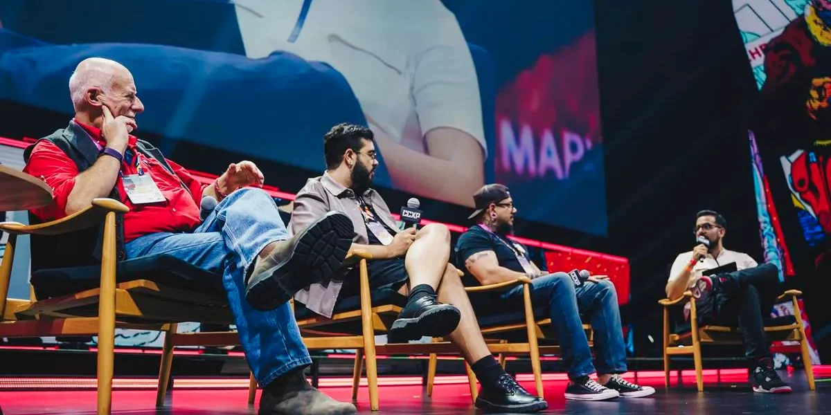 “A Mim Meus X-Men” | O Impactante Painel de HQ na CCXP24 Fotografia do painel de X-Men na CCXP24, que teve a presença de Chris Claremont.