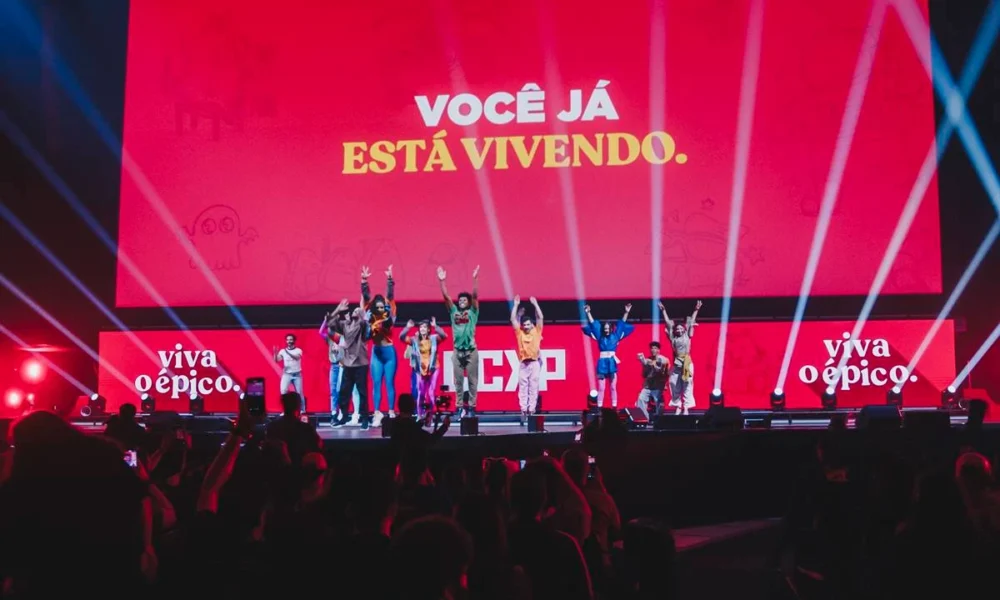 Painel no Palco Thunder na quinta-feira da CCXP24. Foto para a matéria de acessibilidade na CCXP.