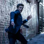 O Dia do Chacal | Eddie Redmayne Revela Surpresas e Desafios da Série que Reinventa um Clássico Protagonista de Novocaine, da Paramount Pictures.