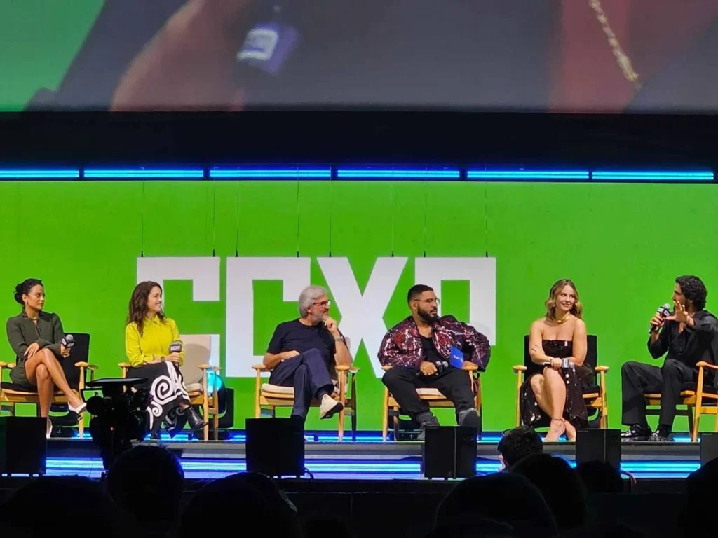 CCXP26 | Um Anel para Reunir os Fãs, o Soldado do Inferno para Invocar o Caos, Essa CCXP26 Promete uma Jornada Épica! 4 Elenco de Vale Tudo reunido para painel na CCXP24 com novidades para 2025.