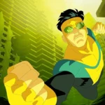 Card promocional para segunda temporada de "Invincible" na Amazon Prime Video. Protagonista está em destaque, uniformizado, com a câmera pegando-o de baixo para cima a partir de seu punho estendido. O fundo é uma cidade parcialmente destruída em lentes verdes.