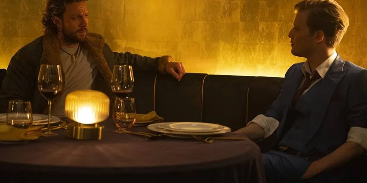 Aaron Taylor-Johnson and Fred Hechinger em "Kraven, o Caçador" (2024)