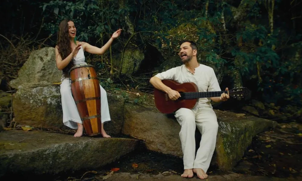 Duo "Rosa Amarela" para o clipe de "Porta do Cruzeiro. A