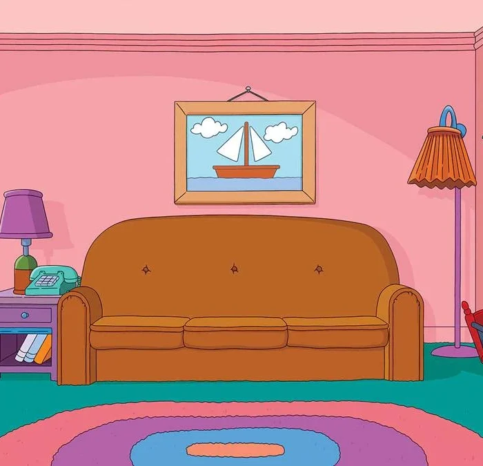 Cenário vazio, sem personagens, da casa da série "Os Simpsons", animação da Fox/Disney. Vemos a sala centralizada no sofá.