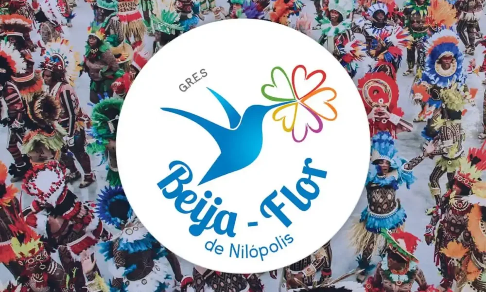 Logo da Beija-Flor de Nilópolis sobreposto a uma imagem da Sapucaí.