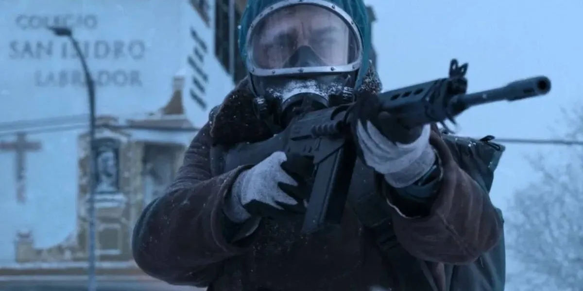 O Eternauta | Minissérie da Netflix com Metáforas Sobre Pandemia e Humanidade é Um Grande Sucesso Juan Salvo (Ricardo Darín) empunhando uma arma em uma cidade deserta argentina frente a um inverno glacial.