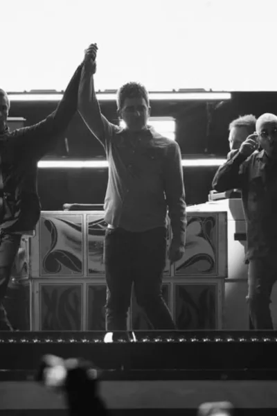 Oasis em show realizado em Cardiff, 04/07/2025.