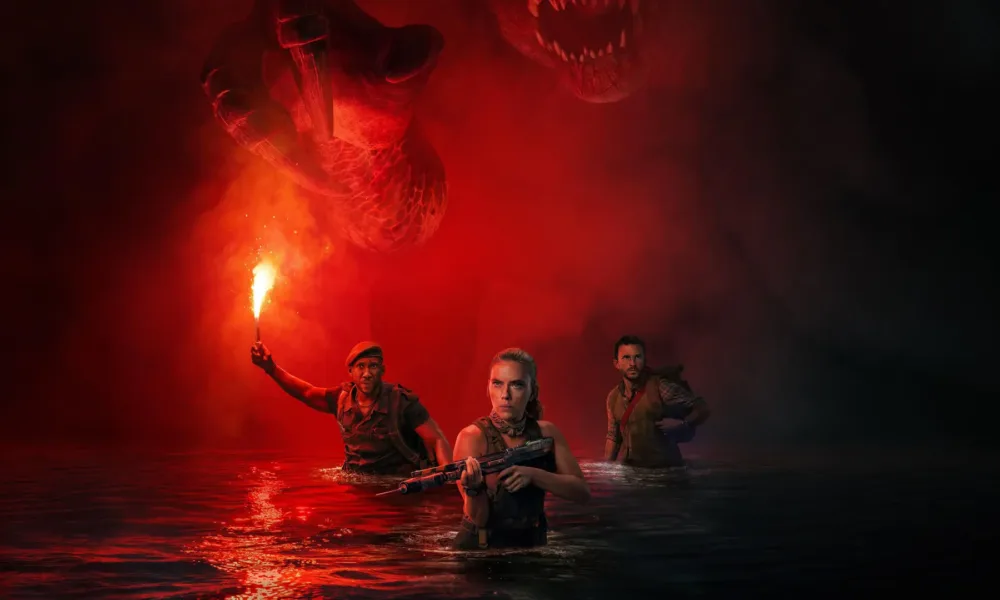 Scarlett Johansson, Mahershala Ali e Jonathan Bailey em Jurassic World: Recomeço