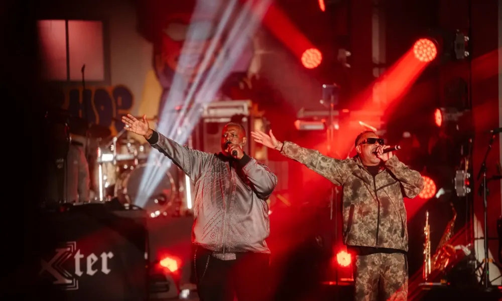 Péricles convida Dexter no The Town