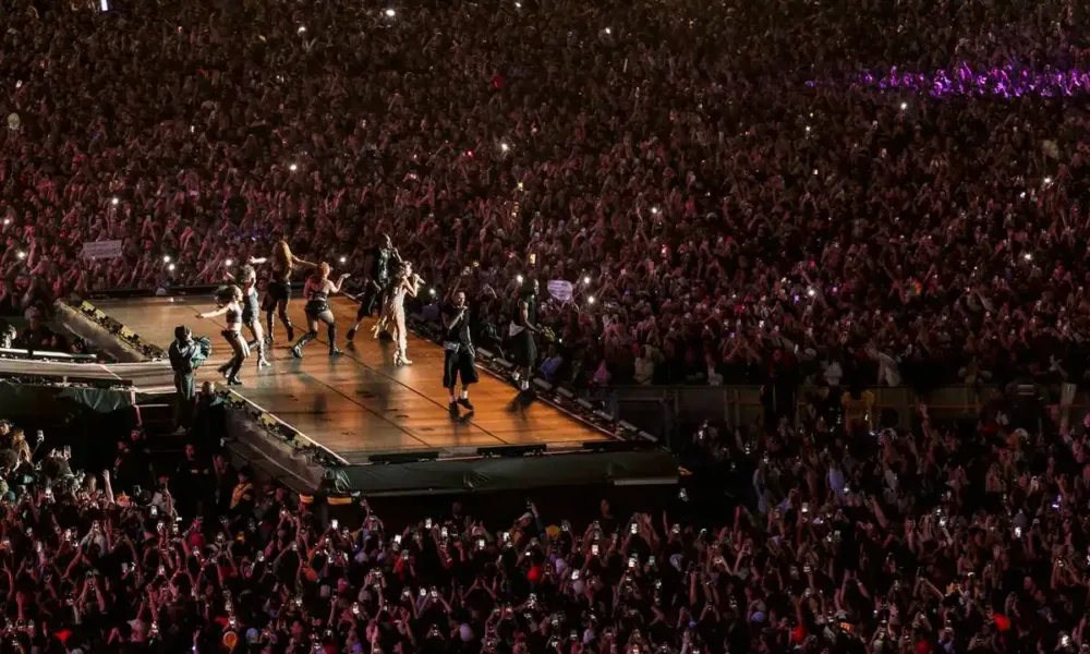 Foto aérea do show de Camila Cabello no The Town 2025.