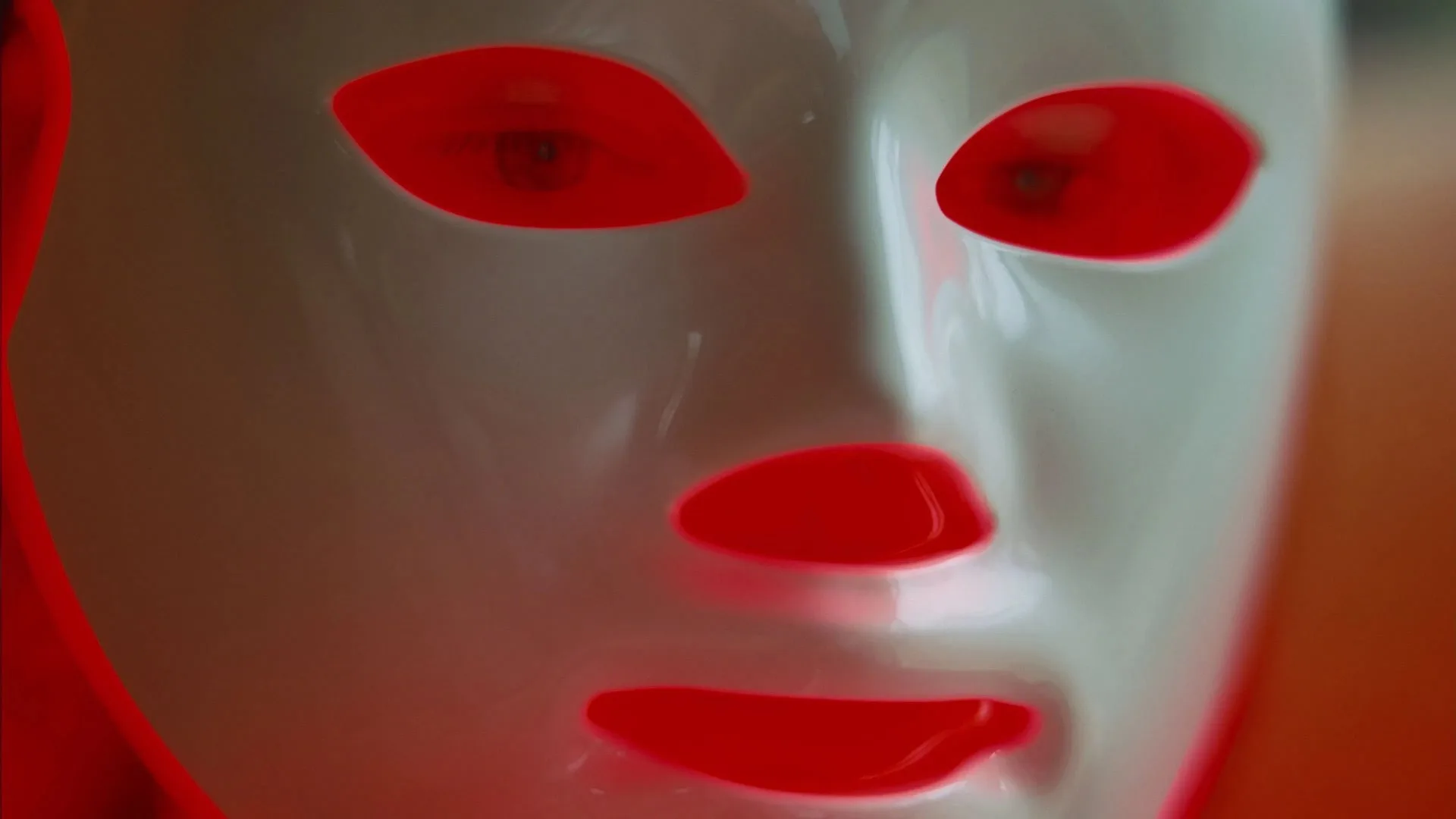 Bugonia | A América de Alienígenas, Conspiracionistas e CEOs Impiedosos 2 Imagem Filme Bugonia