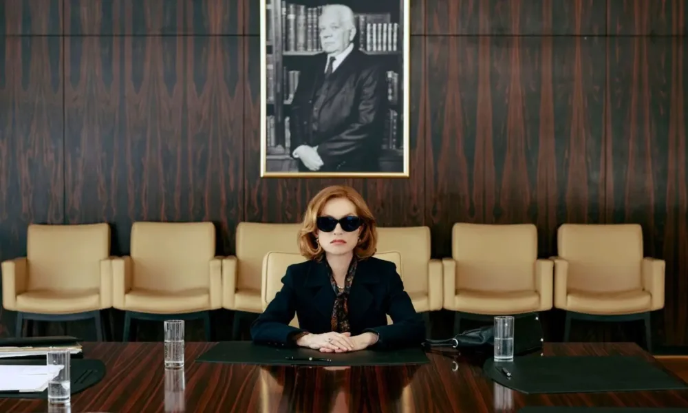 Isabelle Huppert em "A Mulher Mais Rica do Mundo"
