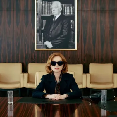 Isabelle Huppert em "A Mulher Mais Rica do Mundo"