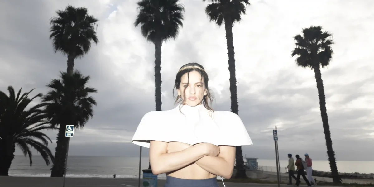 ROSALÍA anuncia LUX TOUR 2026, turnê mundial de 42 shows que chega ao Brasil em agosto ROSALIA