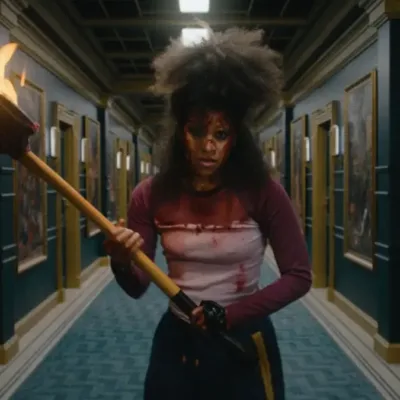 Zazie Beetz em cena do filme Eles Vão Te Matar