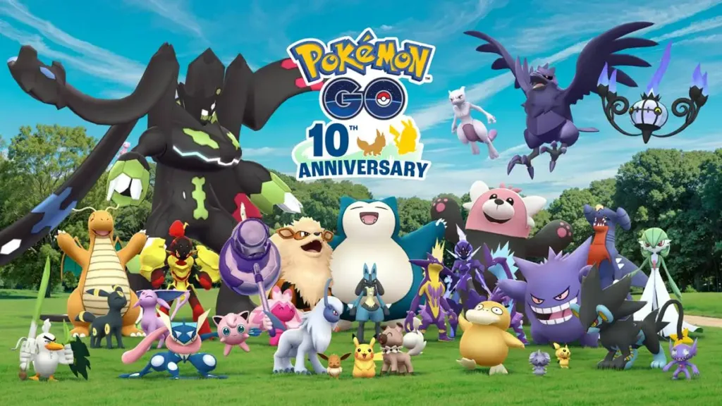 Pôster horizontal com pokémon de várias gerações reunidos no que parece ser um parque 3d de dia para os 10 anos de aniversário de Pokémon Go.