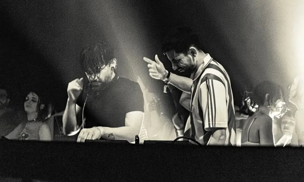 Hamdi em show com Skrillex em Buenos Aires em 2026.