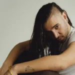 Skrillex em ensaio editado por Marilyn Hue para a Atlantic Records.