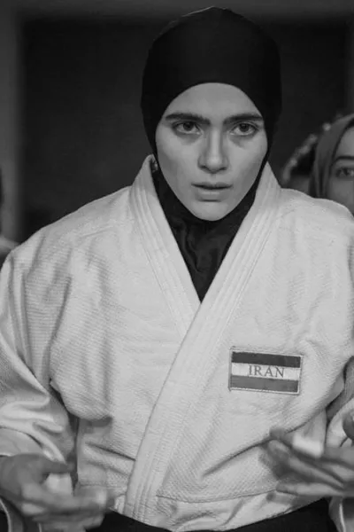 Shot em preto em branco do filme iraniano "Tatami".