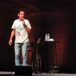 Rafael Portugal em show no Qualistage em 2026.