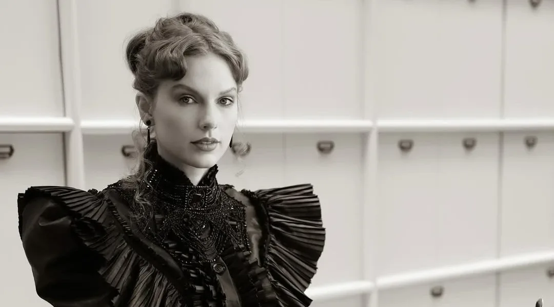 Entre Narcóticos, Literatura e Ex-Amores | A Anatomia Confessional de The Tortured Poets Department The Tortured Poets Department álbum de Taylor Swift