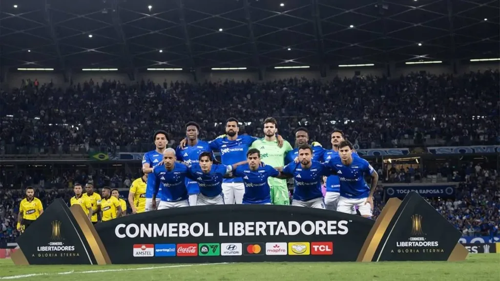 Cruzeiro: Da Ferida no Clássico à Resposta Continental 1 Imagem do time do Cruzeiro. Imagem gerada por IA.