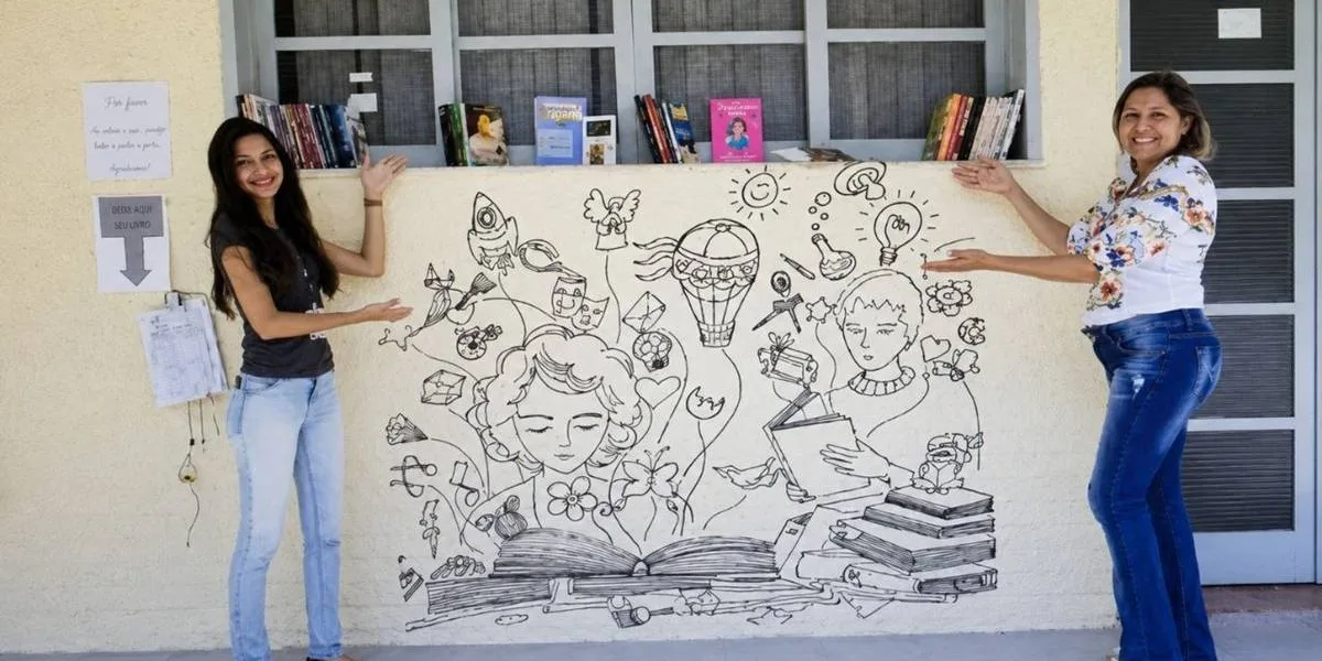 Livro: Liberdade Para a Alma – O Projeto que Transforma Vidas através da Leitura em Sergipe Apresentação do projeto "Livro: Liberdade para a Alma" em mural.