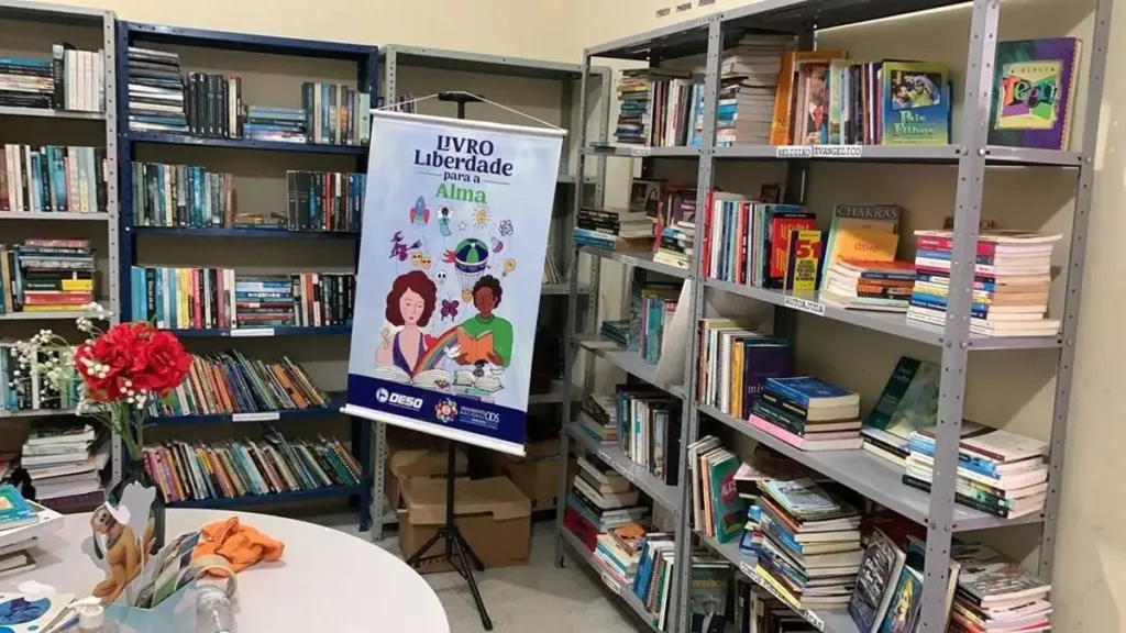 Livro: Liberdade Para a Alma – O Projeto que Transforma Vidas através da Leitura em Sergipe 1 Biblioteca do projeto "Livro: Liberdade para a Alma".