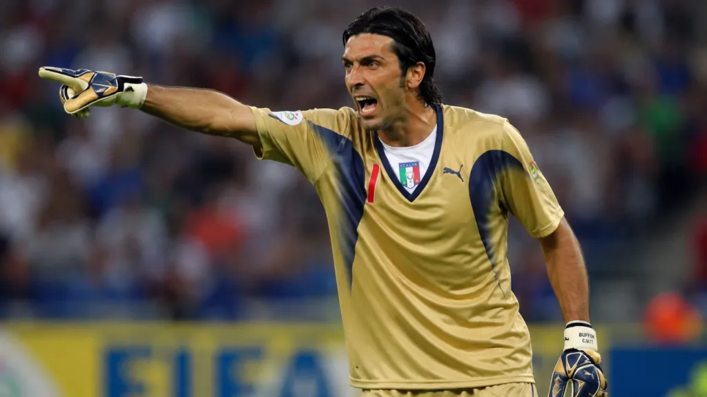 Copa do Mundo | 8 Goleiros que Fizeram História nos Mundiais 4 Copa do Mundo Buffon pela Seleção da Itália