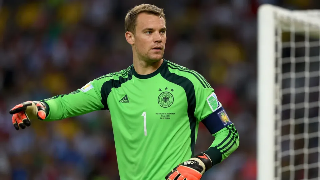 Copa do Mundo | 8 Goleiros que Fizeram História nos Mundiais 5 Copa do Mundo Manuel Neuer pela seleção da Alemanha