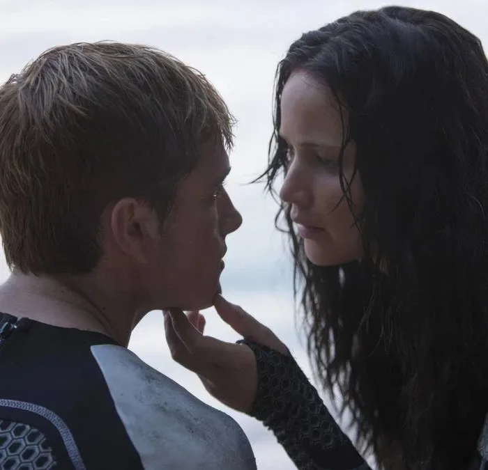 Katniss Peeta Casais Literatura Hunger Games Jogos Vorazes Em Chamas