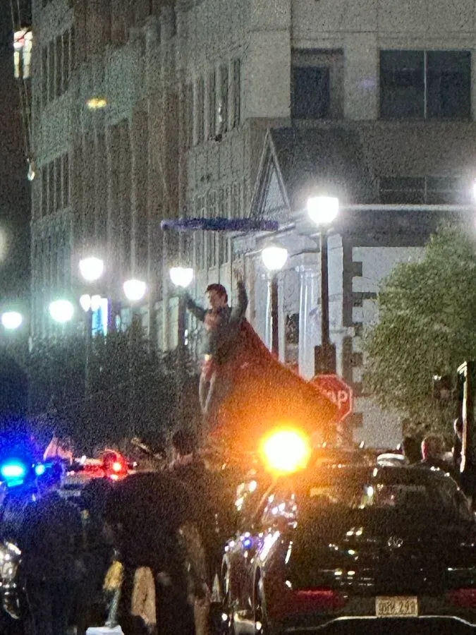Fotos de set de filmagens do novo longa do Superman.