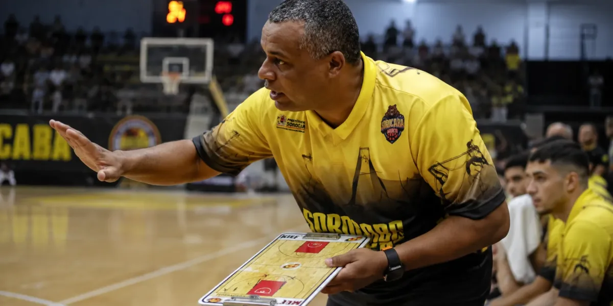 Projeto Sorocaba Basquete Transforma Vidas e Revela Talentos no Basquete Sorocaba Basquete - Treinador