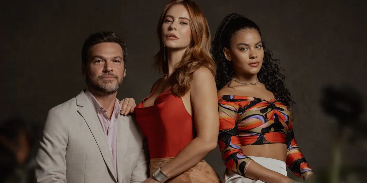 A Estranha na Cama | Novo Romance de Raphael Montes Terá Adaptação na Netflix A estranha na cama