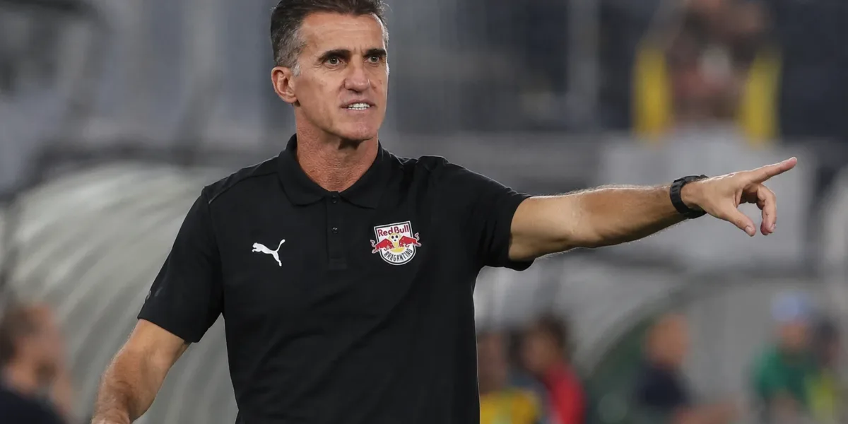Red Bull Bragantino Vence Amistoso, Ajusta o Elenco e Acelera o Mercado na Intertemporada Bragantino Vagner Mancini