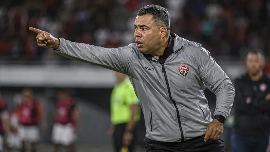Vitória Intensifica Preparação Para Enfrentar o Vasco e Apresenta Pochettino 1 Jair Ventura Vitória