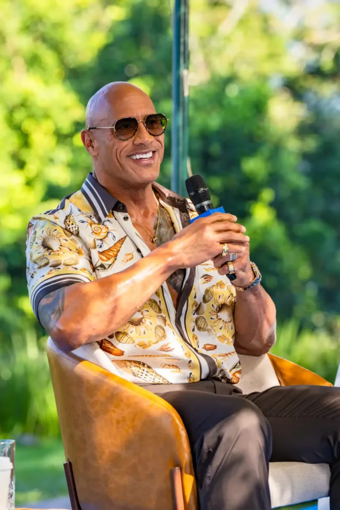 Moana | Dwayne Johnson revela como seu avô inspirou o lado mais vulnerável de Maui no live-action 1 Dwayne Johnson Moana Coletiva