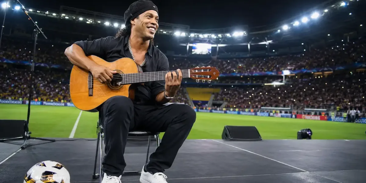 Entre Dribles e Canções | A Trajetória Musical de Ronaldinho Gaúcho Ronaldinho Gaúcho 2
