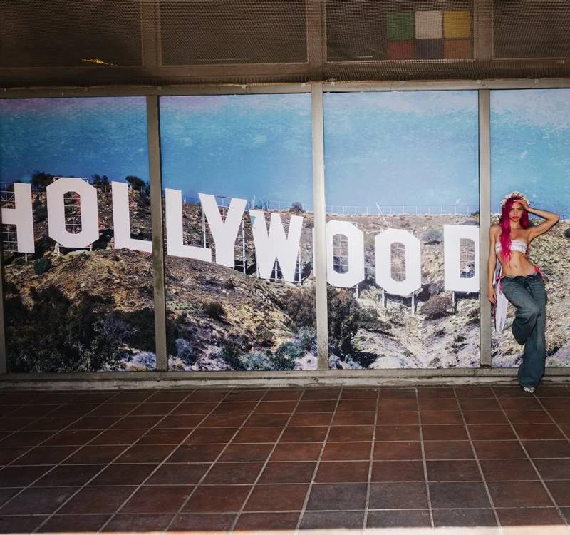 Ain't in LA | O Pop Não Pertence Mais a Los Angeles 2 Adéla Jergova Instagram LA 2