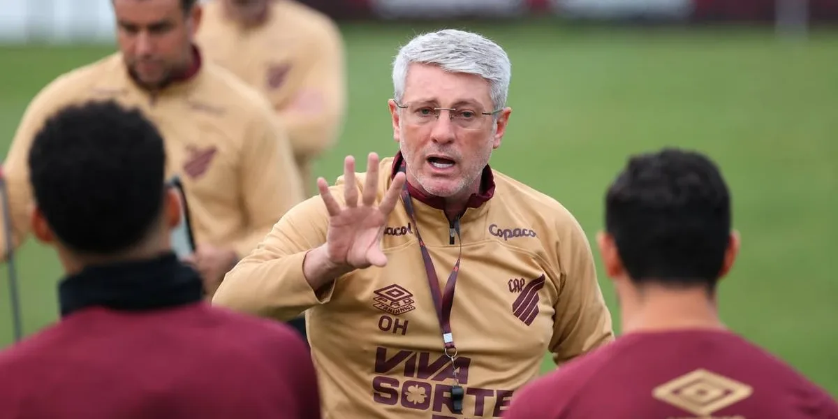 Athletico é Batido pelo Bragantino em Último Teste Antes do Brasileirão Técnico Odair Hellman Athletico Paranaense 2026 IA