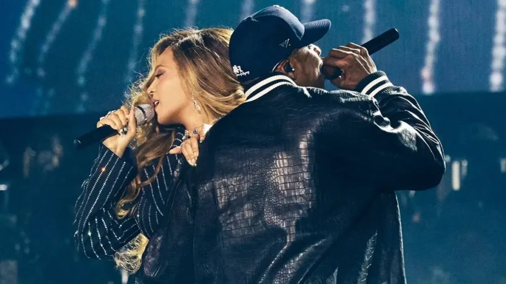 B'Day | Beyoncé Anuncia Relançamento do Álbum e Gera Teorias Sobre um Álbum Inédito 3 Beyoncé Jay-Z performance 2026