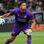 Goleiro do Ceará Matheus Nogueira